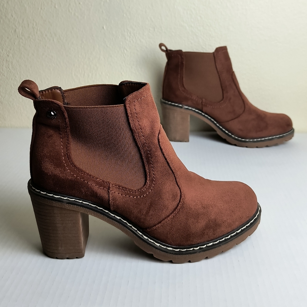 Corkys Rocky 9 Brown Chelsea Boots Ankle Chunky Heels with Elastic Panels